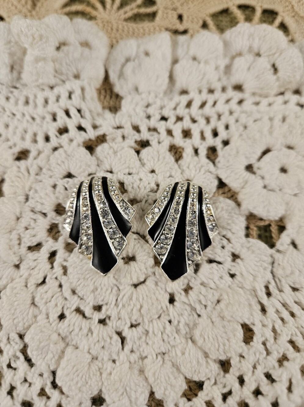Nina Ricci For AVON 80s Glam Black Enamel and Silver Crystal Earring Fan Pierced